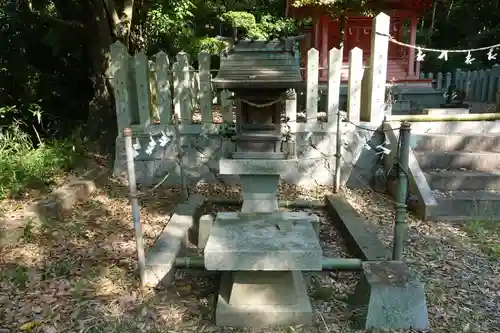 燕神社の末社