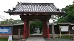 稱名寺の山門