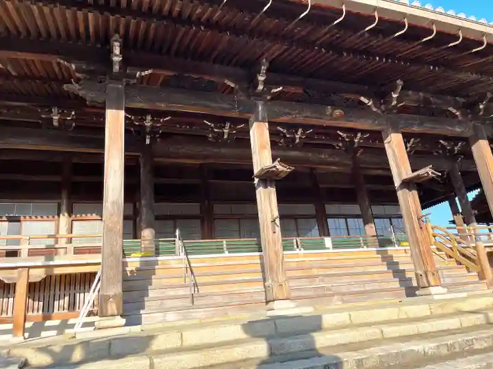 威徳閣本行寺(滋賀県)