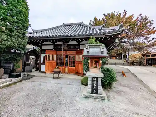 感通寺の末社