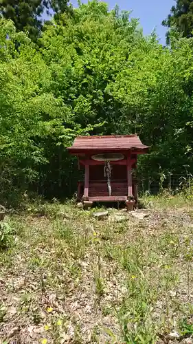 白山神社の本殿