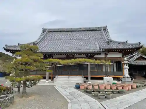 浄福寺の{uncategorized: "未分類", other: "その他", undefined: "問題あり", building: "その他建物", grave: "お墓", sacred_gate: "鳥居", guardian: "狛犬", statue: "像", buddha: "仏像", history: "歴史", nature: "自然", garden: "庭園", animal: "動物", pagoda: "塔", temizu: "手水舎", mountain_gate: "山門・神門", sanctuary: "本殿・本堂", subordinate: "末社・摂社", art: "芸術", scenery: "景色", jizo: "地蔵", ema: "絵馬", goshuin: "御朱印", omikuji: "おみくじ", items: "授与品その他", amulet: "お守り", goshuincho: "御朱印帳", eats: "食事", festival: "お祭り", votive_dance: "神楽", shichigosan: "七五三参", wedding: "結婚式", experience: "体験その他", initially: "初詣", around: "周辺", anti_infection: "感染症対策"}
