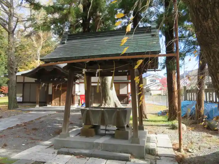 筑摩神社の手水舎