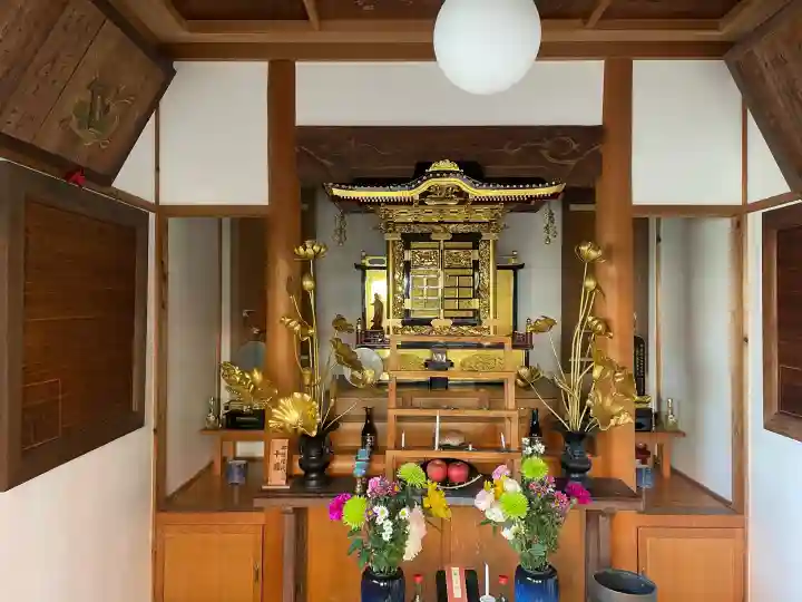 山中千手観音堂の{uncategorized: "未分類", other: "その他", undefined: "問題あり", building: "その他建物", grave: "お墓", sacred_gate: "鳥居", guardian: "狛犬", statue: "像", buddha: "仏像", history: "歴史", nature: "自然", garden: "庭園", animal: "動物", pagoda: "塔", temizu: "手水舎", mountain_gate: "山門・神門", sanctuary: "本殿・本堂", subordinate: "末社・摂社", art: "芸術", scenery: "景色", jizo: "地蔵", ema: "絵馬", goshuin: "御朱印", omikuji: "おみくじ", items: "授与品その他", amulet: "お守り", goshuincho: "御朱印帳", eats: "食事", festival: "お祭り", votive_dance: "神楽", shichigosan: "七五三参", wedding: "結婚式", experience: "体験その他", initially: "初詣", around: "周辺", anti_infection: "感染症対策"}