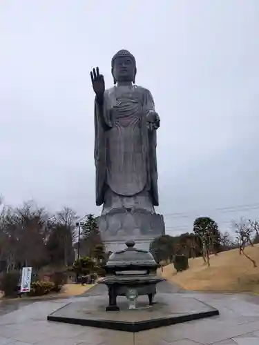 東本願寺本廟 牛久浄苑（牛久大仏）(茨城県)