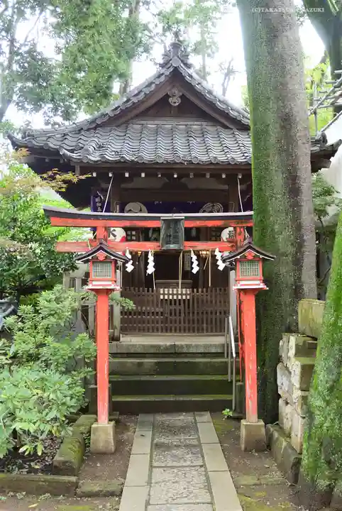 馬橋稲荷神社の鳥居
