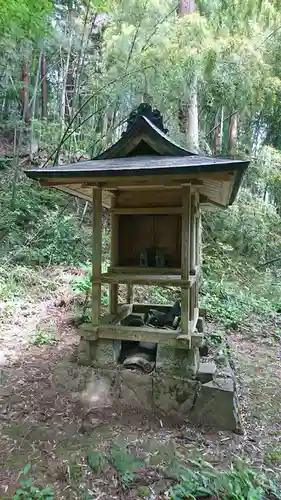 安波賀春日神社の末社