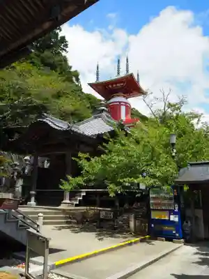 薬王寺の本殿・本堂