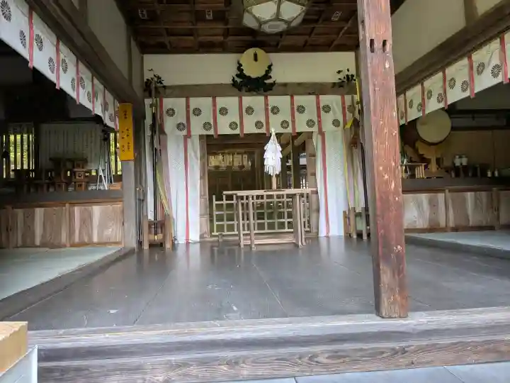山津照神社の{uncategorized: "未分類", other: "その他", undefined: "問題あり", building: "その他建物", grave: "お墓", sacred_gate: "鳥居", guardian: "狛犬", statue: "像", buddha: "仏像", history: "歴史", nature: "自然", garden: "庭園", animal: "動物", pagoda: "塔", temizu: "手水舎", mountain_gate: "山門・神門", sanctuary: "本殿・本堂", subordinate: "末社・摂社", art: "芸術", scenery: "景色", jizo: "地蔵", ema: "絵馬", goshuin: "御朱印", omikuji: "おみくじ", items: "授与品その他", amulet: "お守り", goshuincho: "御朱印帳", eats: "食事", festival: "お祭り", votive_dance: "神楽", shichigosan: "七五三参", wedding: "結婚式", experience: "体験その他", initially: "初詣", around: "周辺", anti_infection: "感染症対策"}