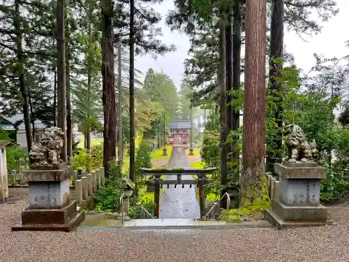 須波阿湏疑神社の建物その他