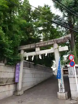 幡ケ谷氷川神社の鳥居