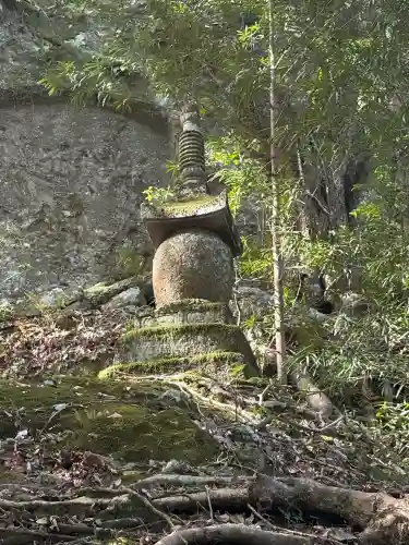 両子寺の{uncategorized: "未分類", other: "その他", undefined: "問題あり", building: "その他建物", grave: "お墓", sacred_gate: "鳥居", guardian: "狛犬", statue: "像", buddha: "仏像", history: "歴史", nature: "自然", garden: "庭園", animal: "動物", pagoda: "塔", temizu: "手水舎", mountain_gate: "山門・神門", sanctuary: "本殿・本堂", subordinate: "末社・摂社", art: "芸術", scenery: "景色", jizo: "地蔵", ema: "絵馬", goshuin: "御朱印", omikuji: "おみくじ", items: "授与品その他", amulet: "お守り", goshuincho: "御朱印帳", eats: "食事", festival: "お祭り", votive_dance: "神楽", shichigosan: "七五三参", wedding: "結婚式", experience: "体験その他", initially: "初詣", around: "周辺", anti_infection: "感染症対策"}