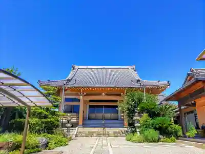 覚了寺の本殿・本堂