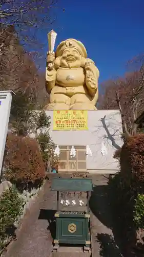 中之嶽神社の像