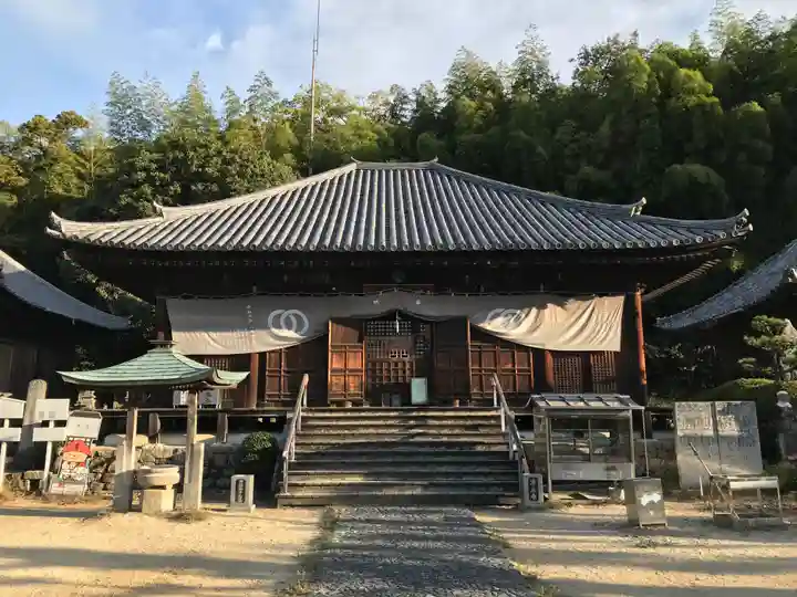 浄土寺の本殿・本堂