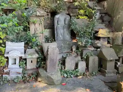 曾屋神社の末社・摂社