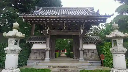 流泉寺の山門・神門