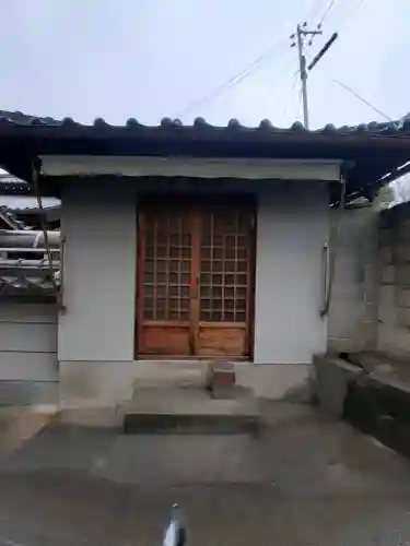 了信寺の{uncategorized: "未分類", other: "その他", undefined: "問題あり", building: "その他建物", grave: "お墓", sacred_gate: "鳥居", guardian: "狛犬", statue: "像", buddha: "仏像", history: "歴史", nature: "自然", garden: "庭園", animal: "動物", pagoda: "塔", temizu: "手水舎", mountain_gate: "山門・神門", sanctuary: "本殿・本堂", subordinate: "末社・摂社", art: "芸術", scenery: "景色", jizo: "地蔵", ema: "絵馬", goshuin: "御朱印", omikuji: "おみくじ", items: "授与品その他", amulet: "お守り", goshuincho: "御朱印帳", eats: "食事", festival: "お祭り", votive_dance: "神楽", shichigosan: "七五三参", wedding: "結婚式", experience: "体験その他", initially: "初詣", around: "周辺", anti_infection: "感染症対策"}