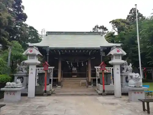 新倉氷川八幡神社の本殿・本堂