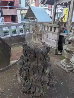 千種稲荷神社の狛犬