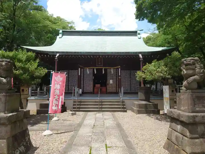 新曽氷川神社の本殿・本堂