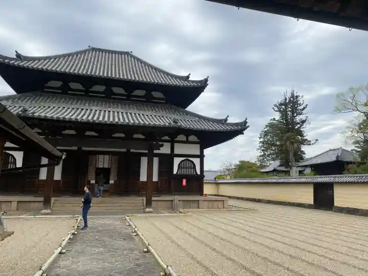 東大寺戒壇院戒壇堂の{uncategorized: "未分類", other: "その他", undefined: "問題あり", building: "その他建物", grave: "お墓", sacred_gate: "鳥居", guardian: "狛犬", statue: "像", buddha: "仏像", history: "歴史", nature: "自然", garden: "庭園", animal: "動物", pagoda: "塔", temizu: "手水舎", mountain_gate: "山門・神門", sanctuary: "本殿・本堂", subordinate: "末社・摂社", art: "芸術", scenery: "景色", jizo: "地蔵", ema: "絵馬", goshuin: "御朱印", omikuji: "おみくじ", items: "授与品その他", amulet: "お守り", goshuincho: "御朱印帳", eats: "食事", festival: "お祭り", votive_dance: "神楽", shichigosan: "七五三参", wedding: "結婚式", experience: "体験その他", initially: "初詣", around: "周辺", anti_infection: "感染症対策"}