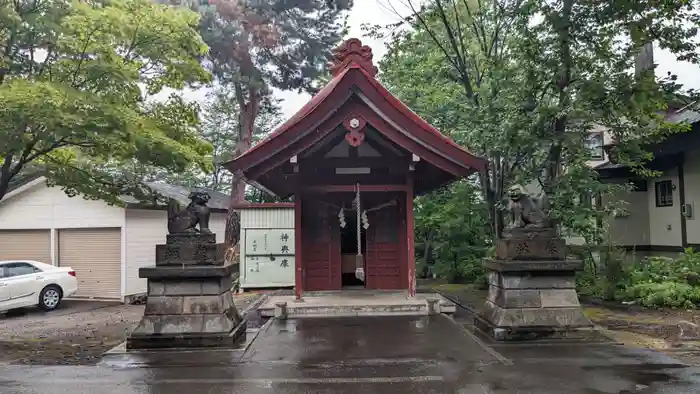 六號神社（鷹栖神社）の本殿