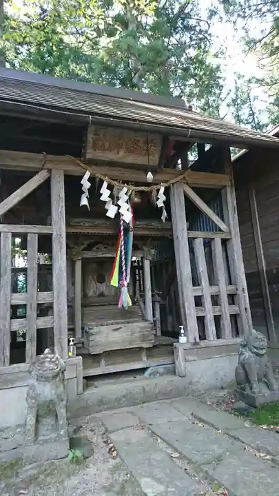 宇那禰神社のその他建物