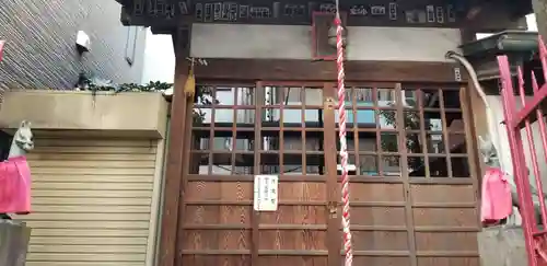 稲荷神社の本殿・本堂