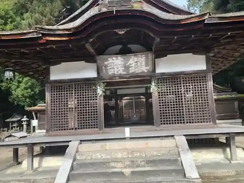 油日神社の本殿