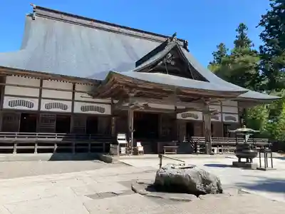 中尊寺の本殿・本堂