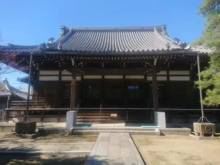 安養寺の本殿・本堂