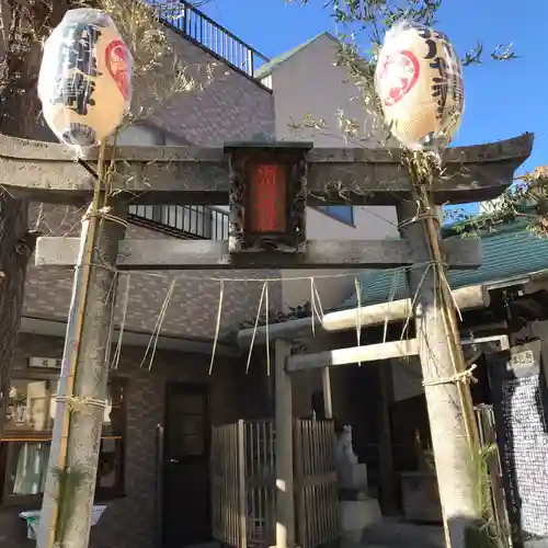 深川稲荷神社の鳥居