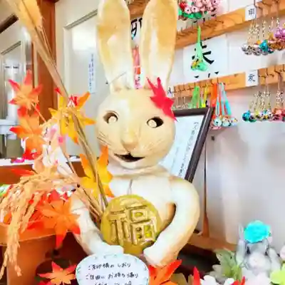 彌彦神社　(伊夜日子神社)の像