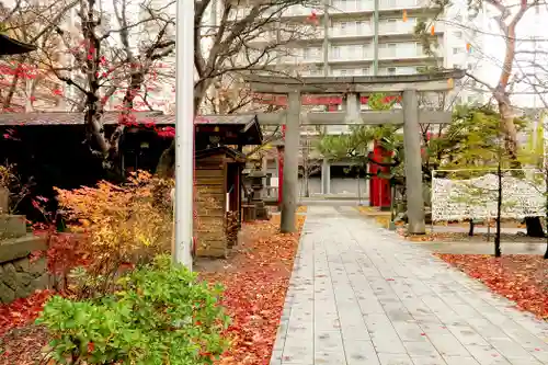 彌彦神社　(伊夜日子神社)の鳥居