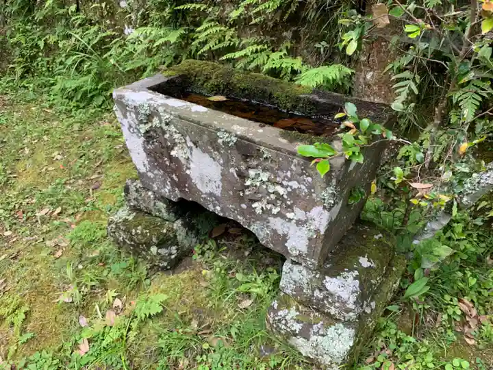 日森神社の手水舎