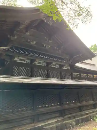 冨士御室浅間神社の本殿・本堂