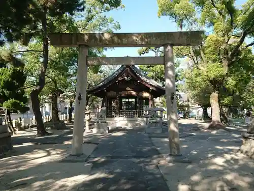 神明社の鳥居