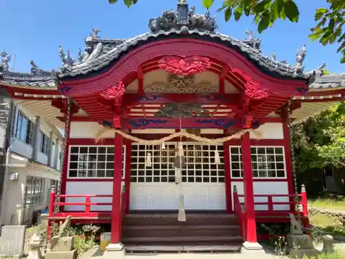 柏島稲荷神社の本殿