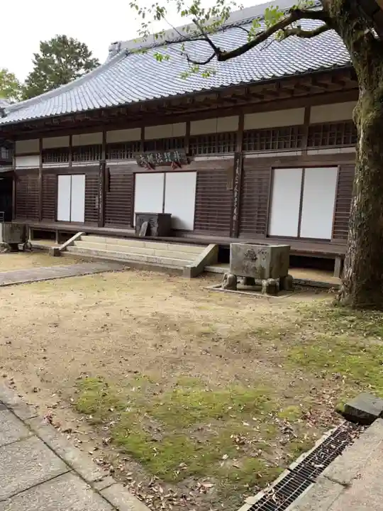 楠妣庵観音寺の本殿・本堂