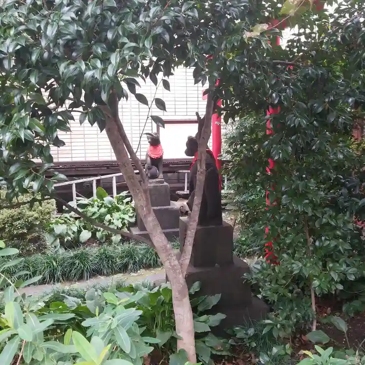 上布田稲荷神社の自然