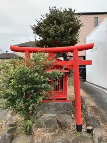 祠（名称不明）の鳥居