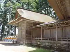 白山神社の本殿