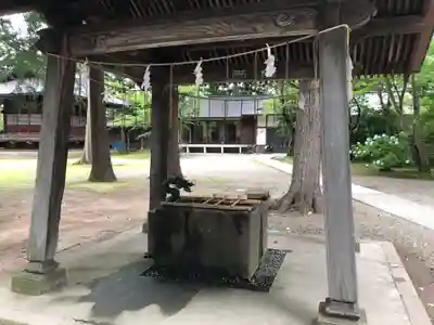 蠶養國神社の手水舎