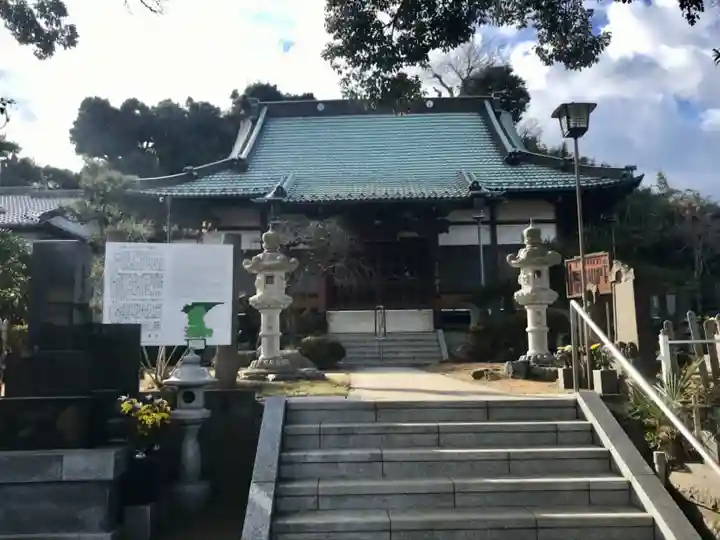 光照寺の本殿・本堂