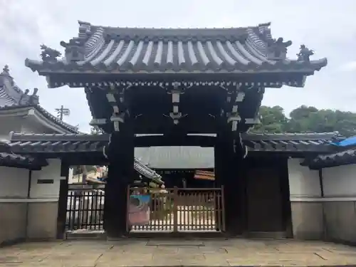 金台寺の山門