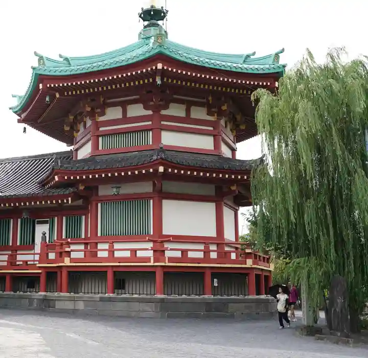 寛永寺不忍池弁天堂(東京都)