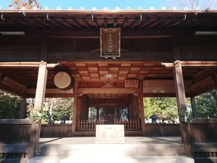 十五社神社の本殿・本堂