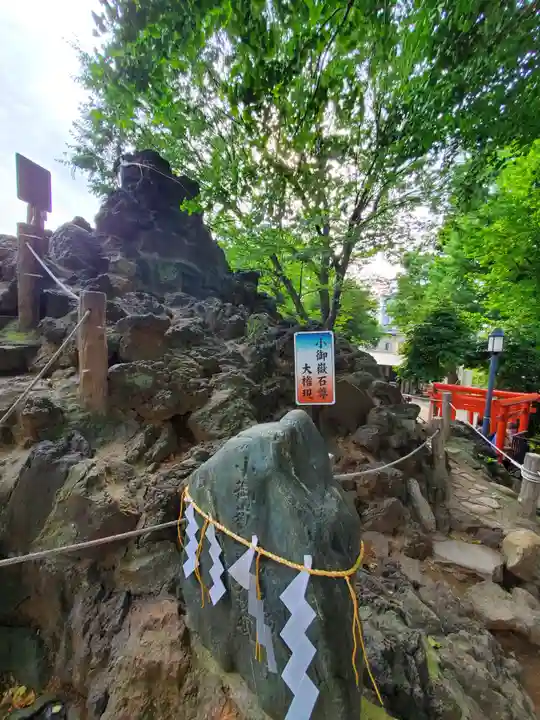 鳩森八幡神社の末社・摂社