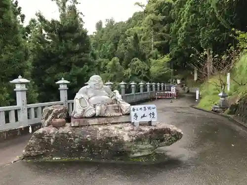 焼山寺の像